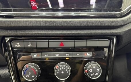 Volkswagen T-Roc I, 2023 год, 1 660 000 рублей, 12 фотография