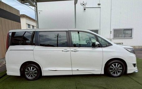 Toyota Esquire I, 2019 год, 1 950 004 рублей, 11 фотография