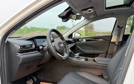 Geely Emgrand, 2026 год, 1 255 000 рублей, 6 фотография