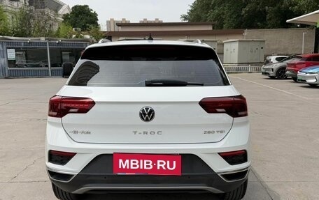 Volkswagen T-Roc I, 2022 год, 1 629 000 рублей, 4 фотография