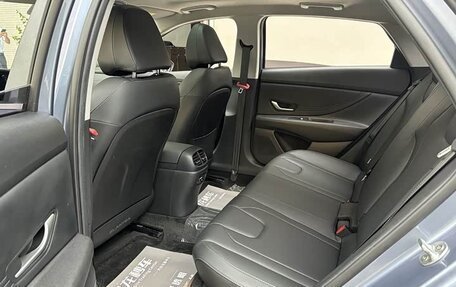 Hyundai Elantra, 2023 год, 1 220 000 рублей, 9 фотография