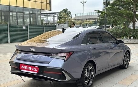 Hyundai Elantra, 2023 год, 1 220 000 рублей, 5 фотография