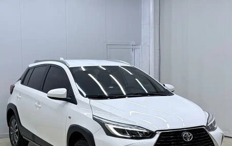 Toyota Yaris XP150 рестайлинг, 2022 год, 1 050 099 рублей, 3 фотография