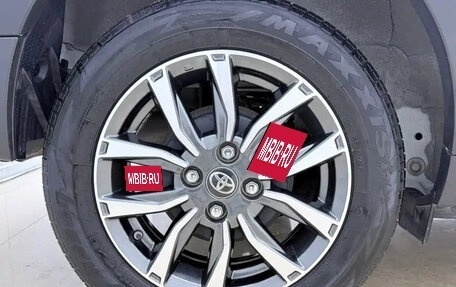 Toyota Yaris XP150 рестайлинг, 2022 год, 1 050 099 рублей, 24 фотография