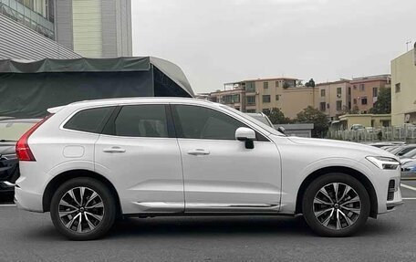 Volvo XC60 II, 2024 год, 4 300 000 рублей, 7 фотография