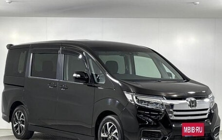 Honda Stepwgn IV, 2021 год, 1 790 000 рублей, 3 фотография