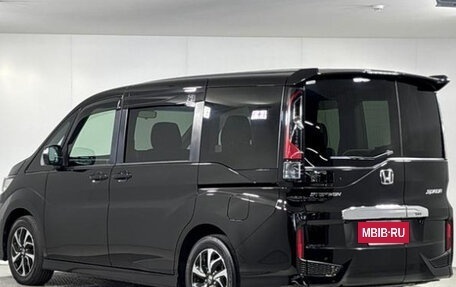 Honda Stepwgn IV, 2021 год, 1 790 000 рублей, 6 фотография