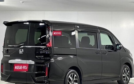 Honda Stepwgn IV, 2021 год, 1 790 000 рублей, 4 фотография