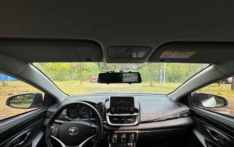 Toyota Yaris XP150 рестайлинг, 2022 год, 1 020 099 рублей, 16 фотография