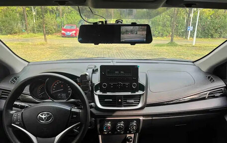 Toyota Yaris XP150 рестайлинг, 2022 год, 1 020 099 рублей, 17 фотография