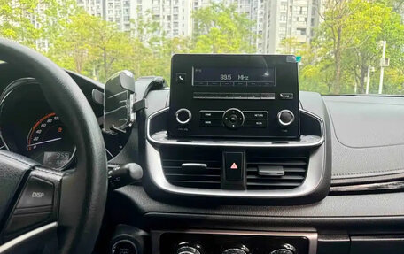 Toyota Yaris XP150 рестайлинг, 2022 год, 1 020 099 рублей, 14 фотография