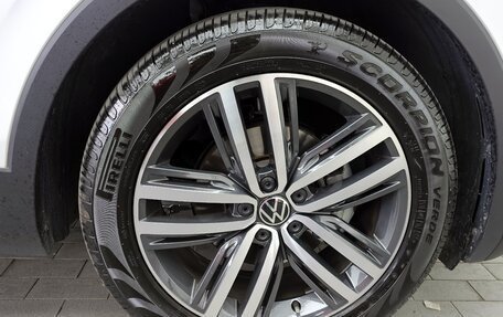 Volkswagen Tiguan II, 2024 год, 3 200 000 рублей, 18 фотография