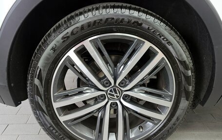Volkswagen Tiguan II, 2024 год, 3 200 000 рублей, 20 фотография