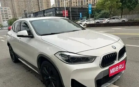 BMW X2, 2022 год, 1 980 000 рублей, 3 фотография