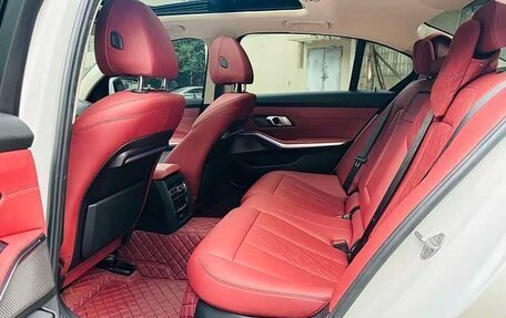 BMW 3 серия, 2022 год, 2 300 000 рублей, 8 фотография