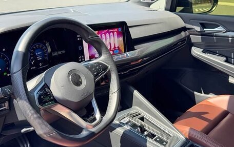 Volkswagen Golf VIII, 2022 год, 1 870 000 рублей, 4 фотография