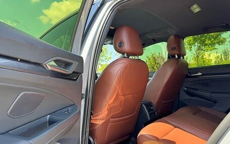 Volkswagen Golf VIII, 2022 год, 1 870 000 рублей, 10 фотография