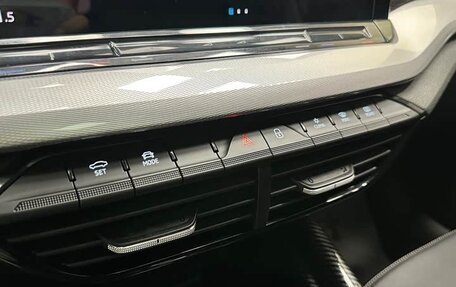 Skoda Octavia IV, 2023 год, 2 175 000 рублей, 18 фотография