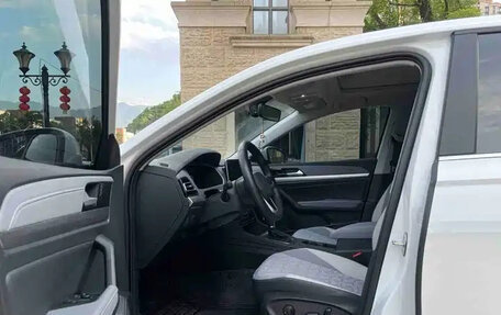 Volkswagen Lavida, 2023 год, 1 100 002 рублей, 7 фотография