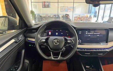 Skoda Octavia IV, 2022 год, 1 635 000 рублей, 9 фотография
