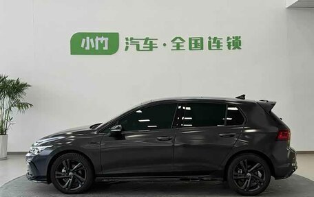 Volkswagen Golf VIII, 2023 год, 1 900 000 рублей, 13 фотография