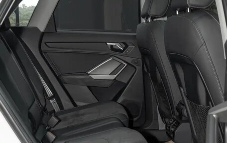 Audi Q3, 2023 год, 2 476 000 рублей, 13 фотография