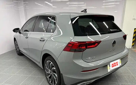Volkswagen Golf VIII, 2023 год, 2 016 000 рублей, 6 фотография