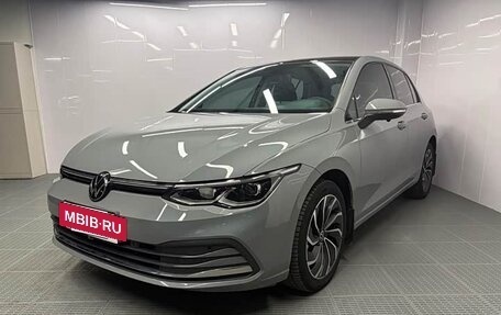 Volkswagen Golf VIII, 2023 год, 2 016 000 рублей, 3 фотография