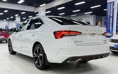 Skoda Octavia IV, 2022 год, 1 850 000 рублей, 7 фотография