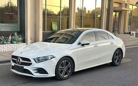 Mercedes-Benz A-Класс, 2022 год, 1 920 000 рублей, 1 фотография