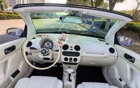 Volkswagen Beetle, 2010 год, 1 660 333 рублей, 10 фотография