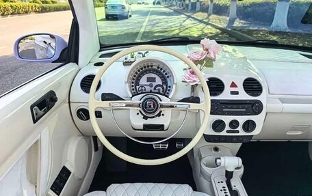 Volkswagen Beetle, 2010 год, 1 660 333 рублей, 9 фотография