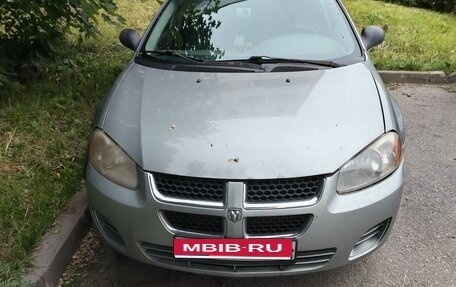 Dodge Stratus II, 2004 год, 100 000 рублей, 1 фотография