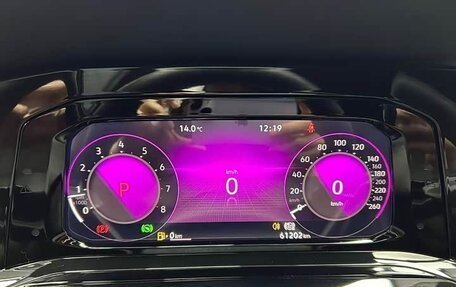 Volkswagen Golf VIII, 2022 год, 1 800 000 рублей, 8 фотография