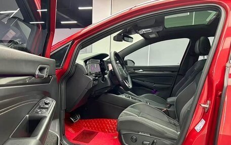 Volkswagen Golf VIII, 2022 год, 1 800 000 рублей, 12 фотография