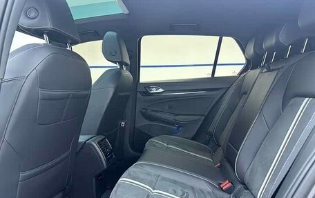 Volkswagen Golf VIII, 2022 год, 1 832 000 рублей, 10 фотография