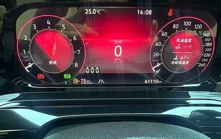 Volkswagen Golf VIII, 2022 год, 1 832 000 рублей, 13 фотография