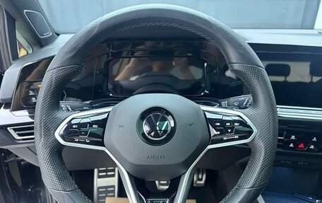 Volkswagen Golf VIII, 2022 год, 1 832 000 рублей, 12 фотография