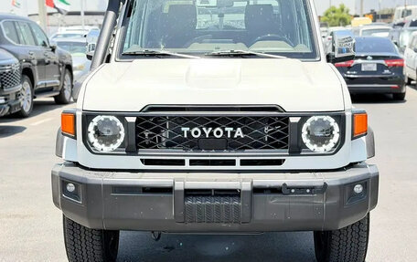 Toyota Land Cruiser 70, 2026 год, 8 850 000 рублей, 2 фотография