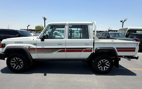 Toyota Land Cruiser 70, 2026 год, 8 850 000 рублей, 6 фотография