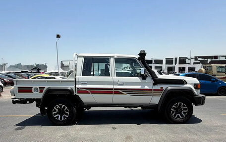 Toyota Land Cruiser 70, 2026 год, 8 850 000 рублей, 7 фотография