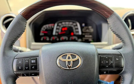 Toyota Land Cruiser 70, 2026 год, 8 850 000 рублей, 15 фотография