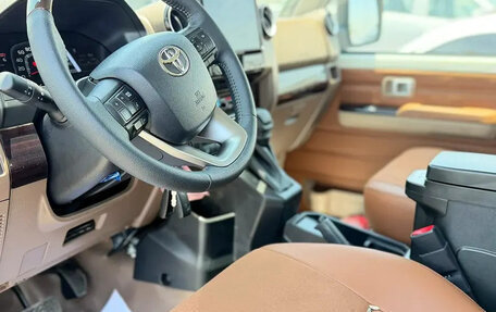 Toyota Land Cruiser 70, 2026 год, 8 850 000 рублей, 12 фотография
