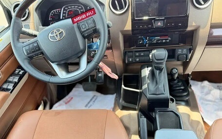 Toyota Land Cruiser 70, 2026 год, 8 850 000 рублей, 16 фотография