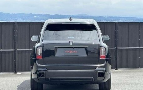 Rolls-Royce Cullinan, 2025 год, 55 000 000 рублей, 6 фотография