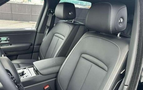 Rolls-Royce Cullinan, 2025 год, 55 000 000 рублей, 24 фотография
