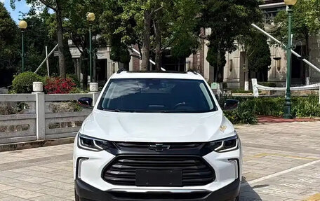 Chevrolet Tracker, 2022 год, 1 030 000 рублей, 2 фотография
