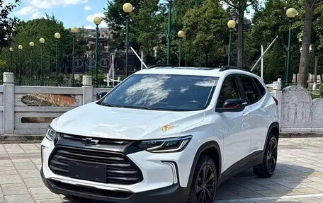 Chevrolet Tracker, 2022 год, 1 030 000 рублей, 3 фотография
