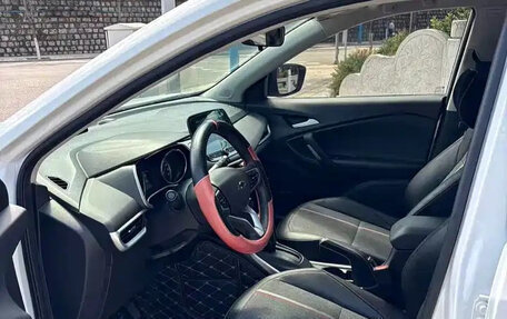 Chevrolet Tracker, 2022 год, 1 030 000 рублей, 7 фотография