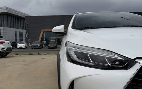 Toyota Yaris, 2022 год, 1 320 000 рублей, 4 фотография
